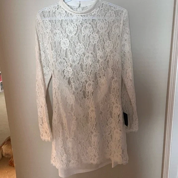 LULUS- White Lace Bodycon Mini Dress with Open Back and Sleeves - Picture 5 of 7